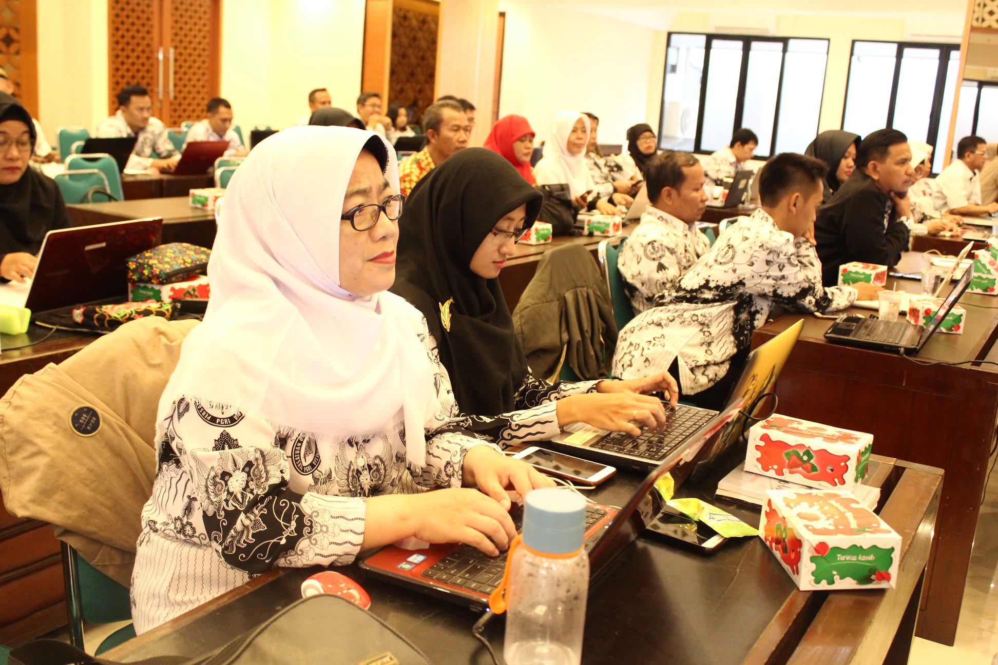 PGRI Semakin Dibenci, Semakin Abadi: Analisis Kekuatan PGRI dalam Dinamika Profesi Guru Indonesia