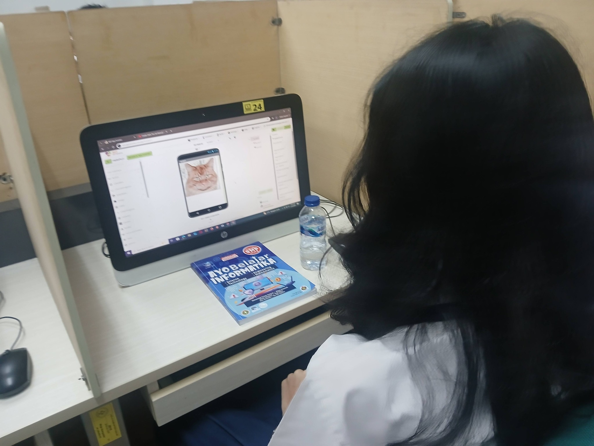 Soal-soal Informatika dan KKA Kelas 8